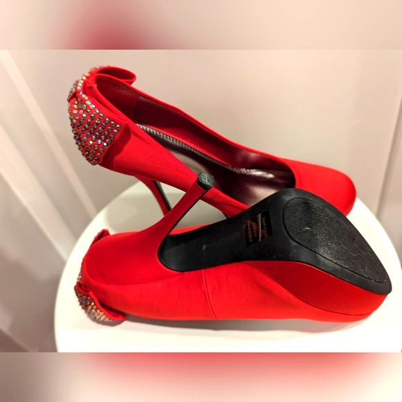 Bakers Red Satin Platform Stilettos with Bow Bling Size 9.5 - Like New - Picture 6 of 7